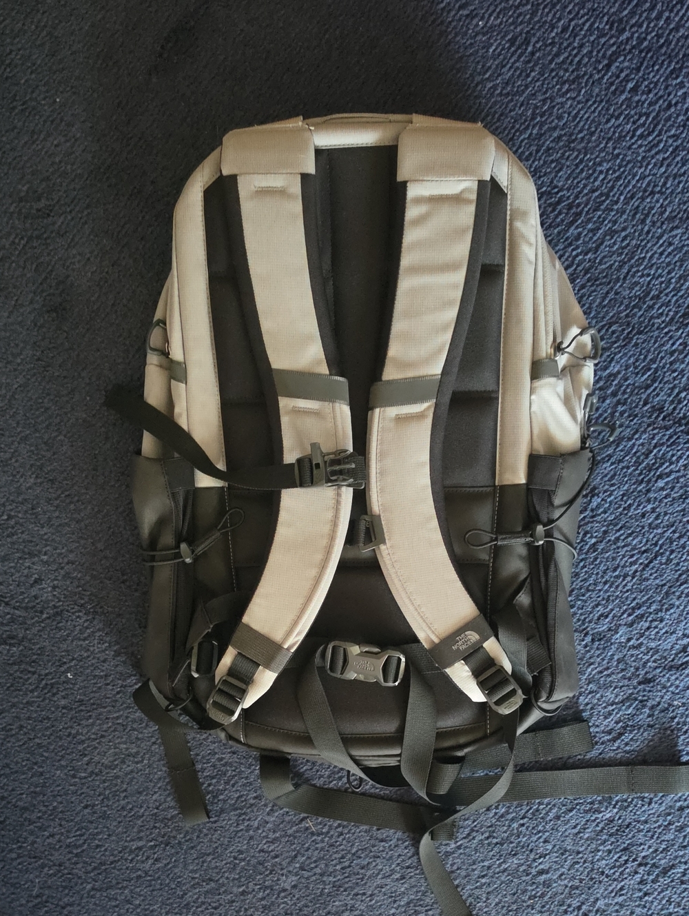 The North Face BOREALIS Backpack - NWOT - Picture 2 of 2